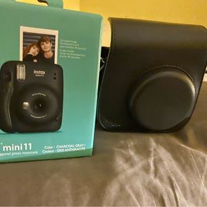 Brand new Fujifilm Instax Mini 11